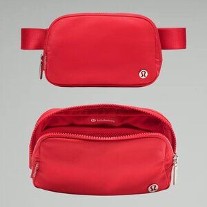 Everywhere Belt Bag 1L - Lulu Red